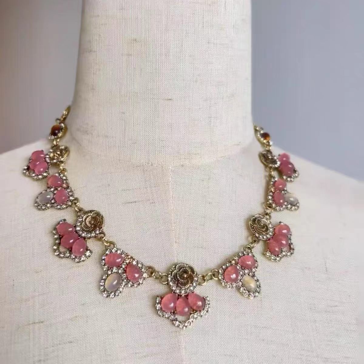 Vintage Flower Earrings Necklace Set Court Style Necklace