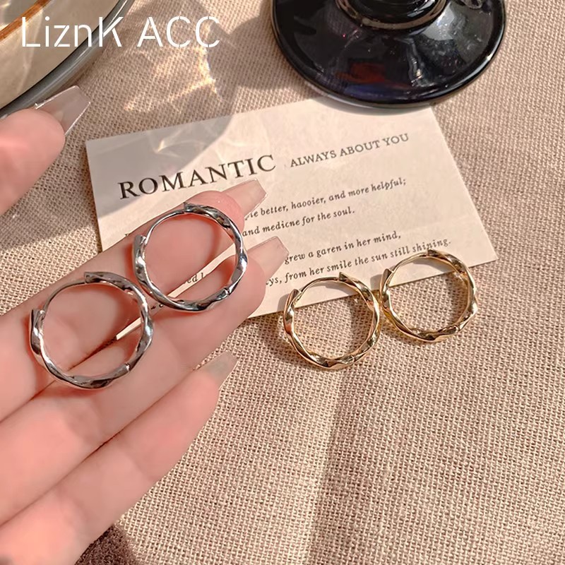 Simple Plain Circle Earrings Women 2025 New Ear Hoops Ear Accessories Circle Ear Cuffs