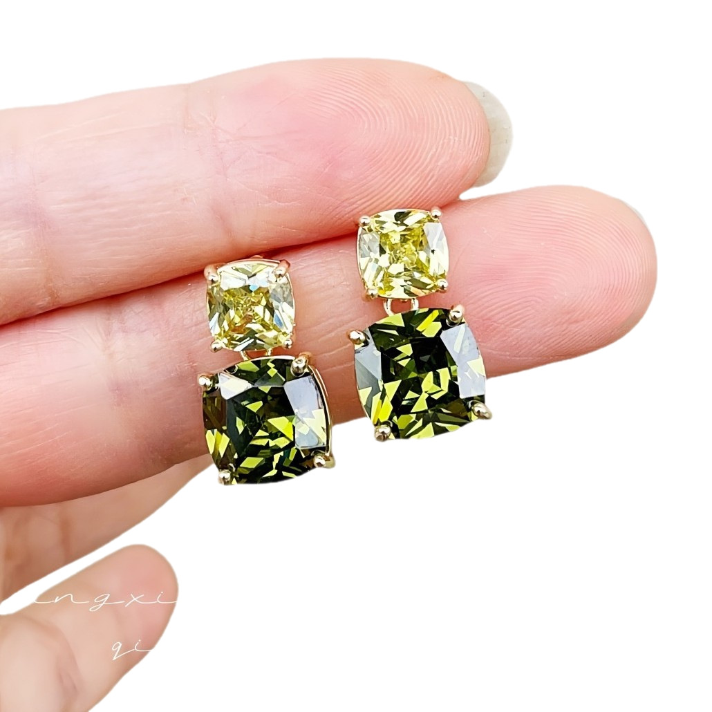 Olive Green Zirconia Exquisite Square Ear Studs No Piercing Ear Clip Earrings Silver Needle Women's Ear Jewelry