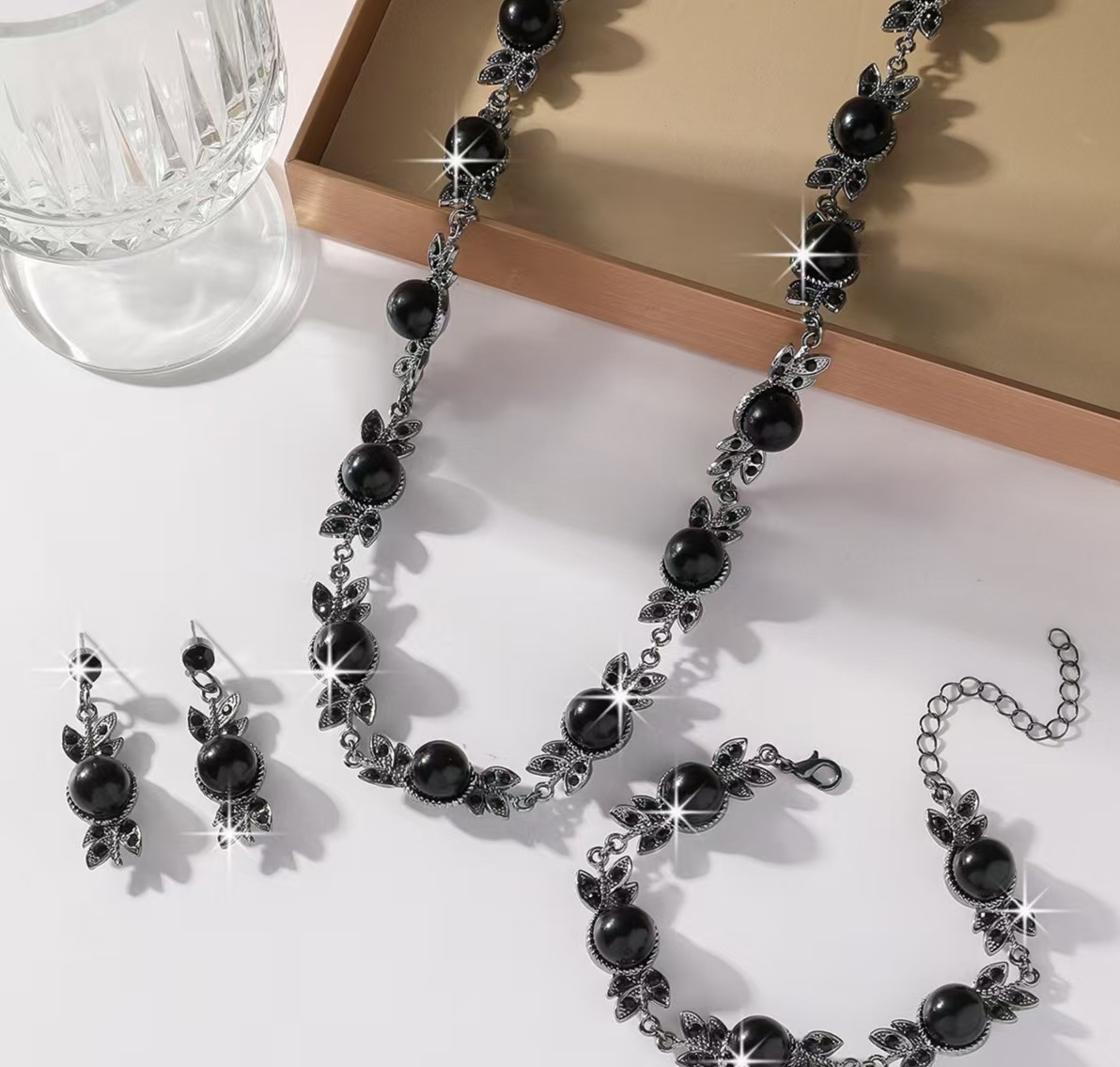 Niche Pearl Necklace Set Collarbone Chain Bride Accessories Jewelry Bracelet