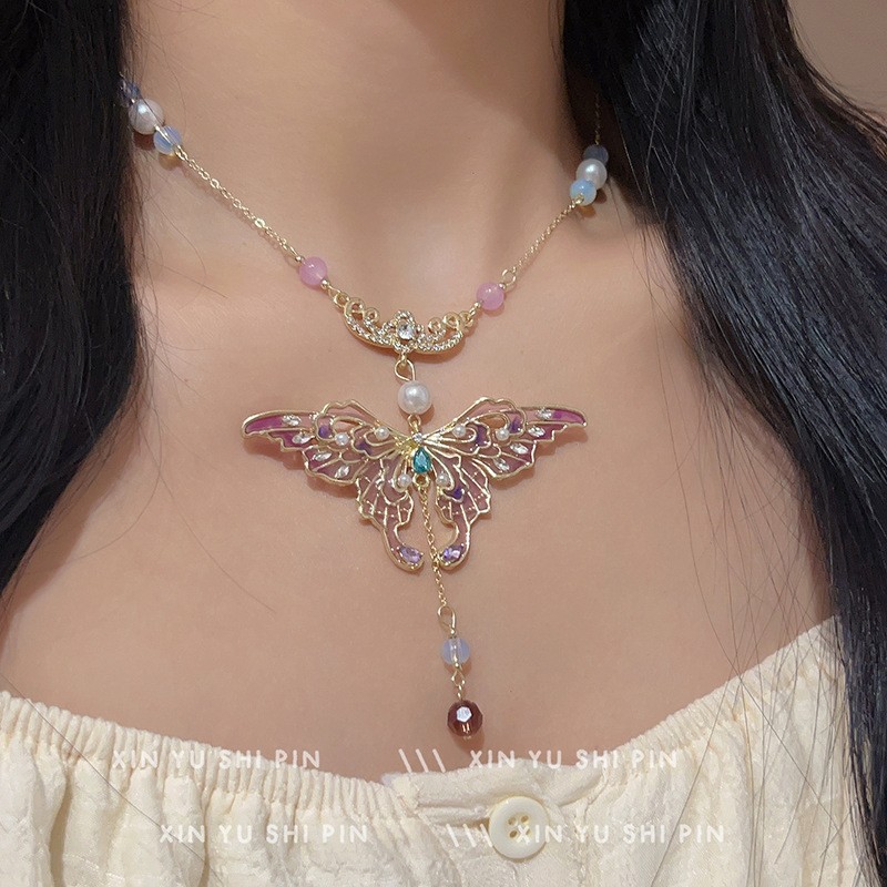 Summer New Butterfly Tassel Beaded Necklace for Women Niche Heavy Craft Sweet Cool Collarbone Chain