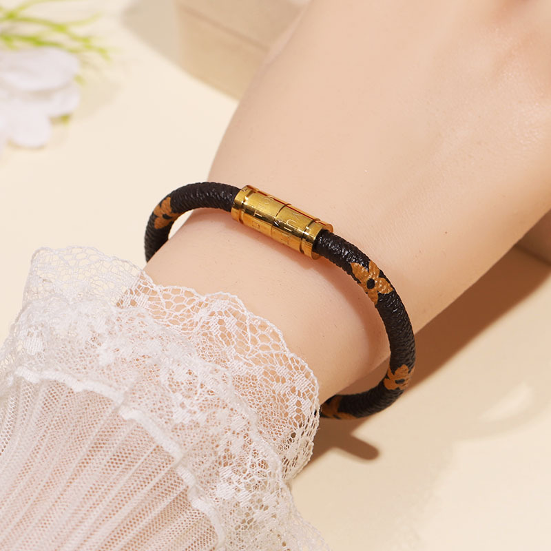 Vintage Pattern Leather Couple Rope Bracelet Stainless Steel Double Magnetic Bangle for Men and Women