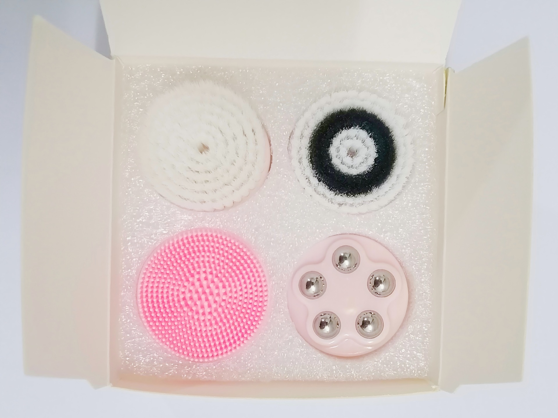 Face Washer Electric Rotating Massage Pore Cleaner Soft Bristle Face Cleansing Brush Electric Face Cleanser