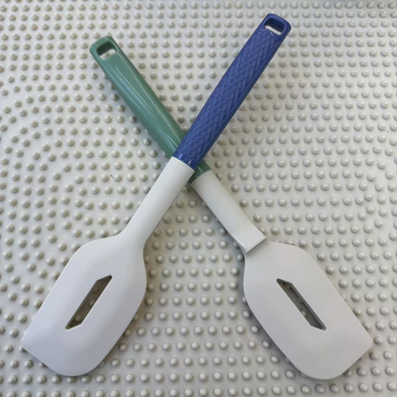 Woven handle scraper Aituosi food grade silicone high temperature resistant supermarket display box packaging G6547
