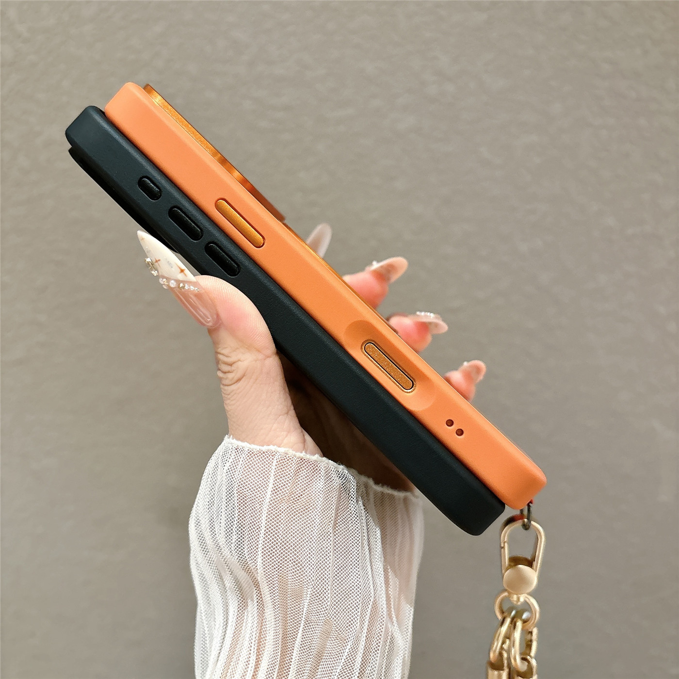 For iPhone 17 Pro Max Pivot Case Apple 16 Matte Magnetic Hard Case Silicone Hand Strap Phone Case Set