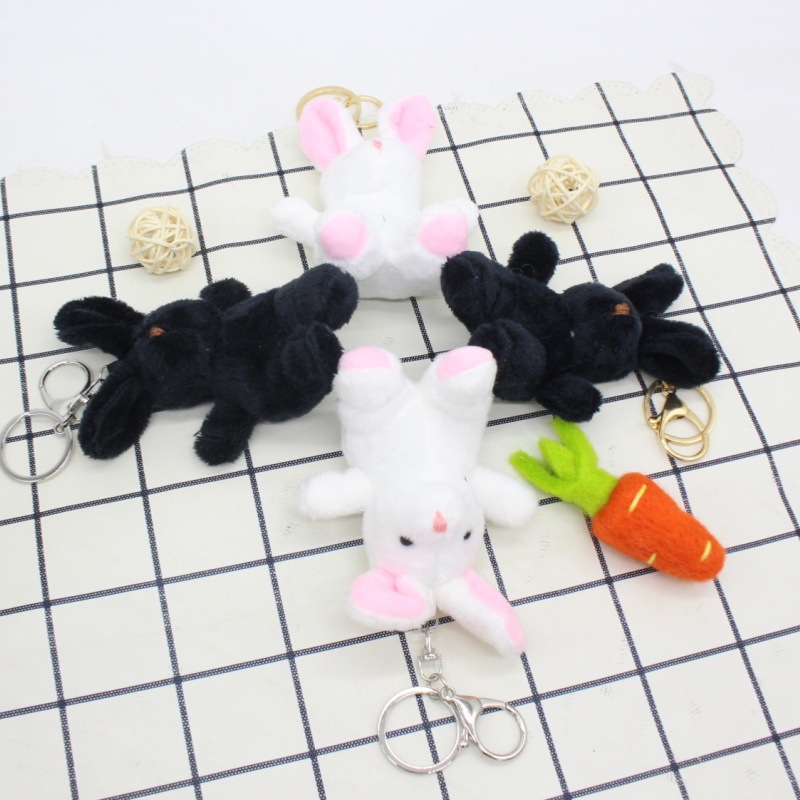 Japanese and Korean Cute Plush Pilot Bunny Bag Charm Cool Black Rabbit Keychain Interesting Couple Pendant