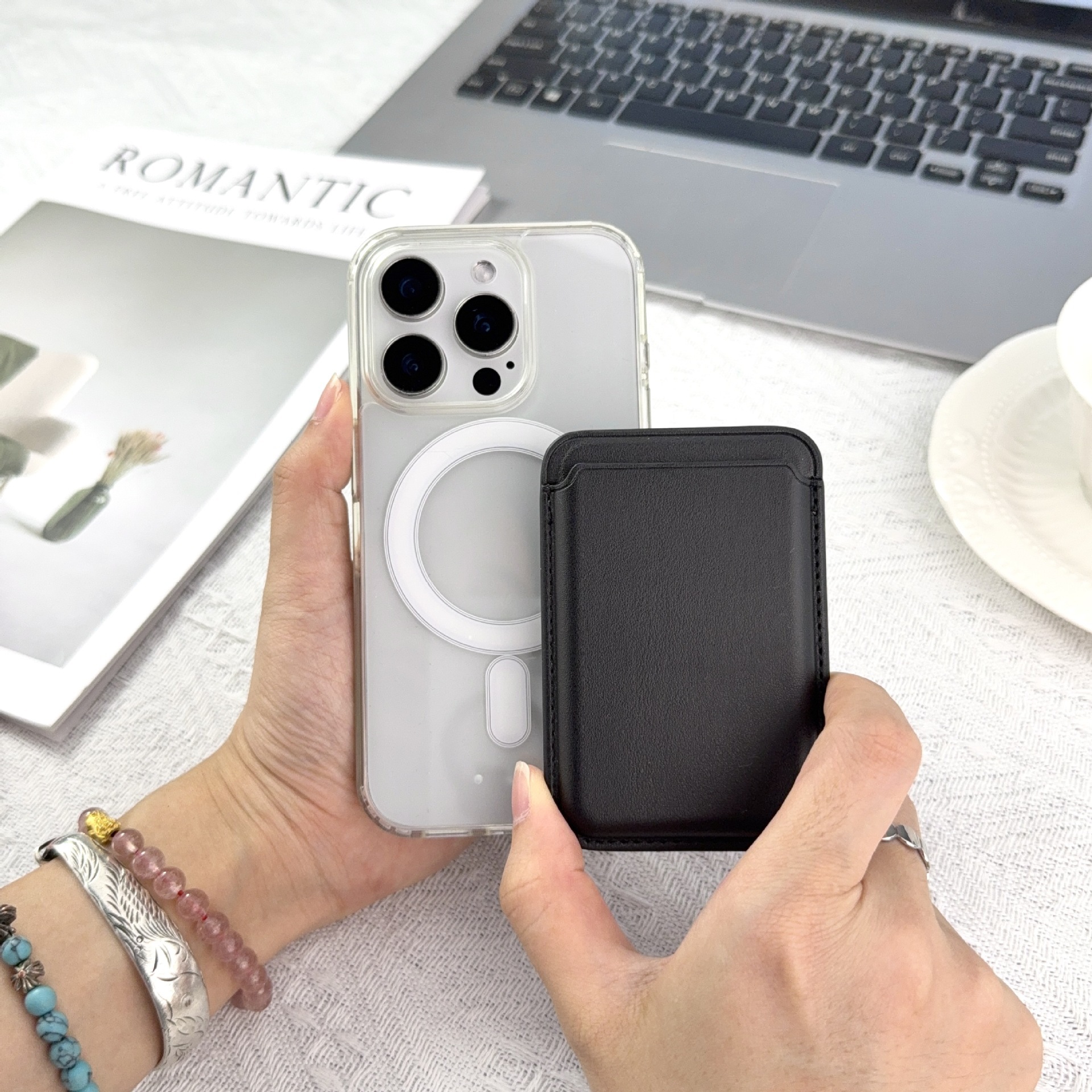 Magsafe official magnetic card case wallet for iPhone17 Apple 17pro strong magnetic leather card case