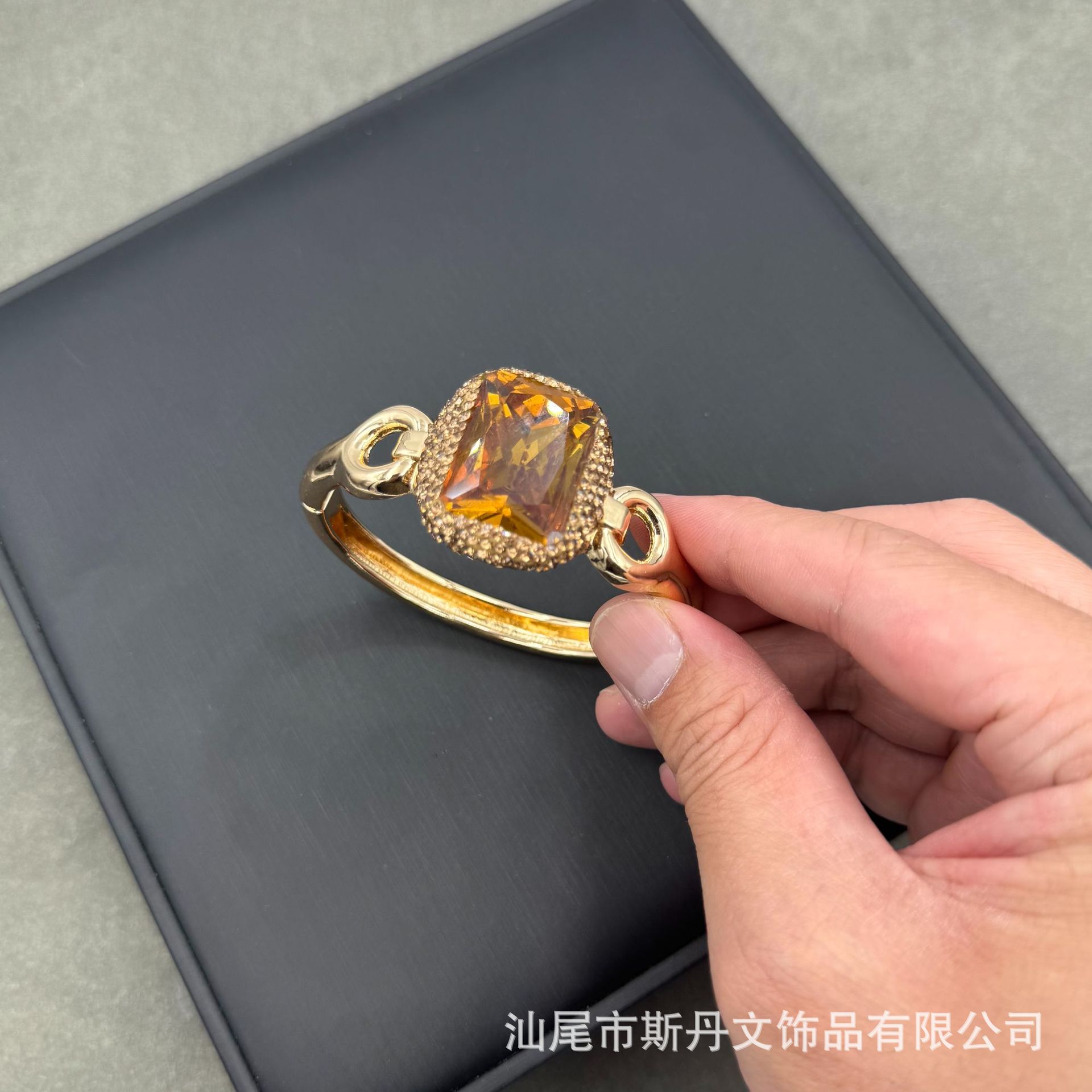 Turkish Sultanite Color-Change Inlaid Set Niche Light-Sensitive Stone Jewelry Live Stream Goods