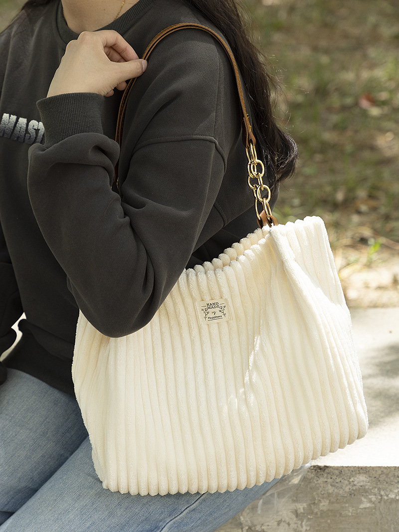 Large Capacity Bag for Women 2025 New Corduroy Texture Tote Bag Casual Commuter Shoulder Bag