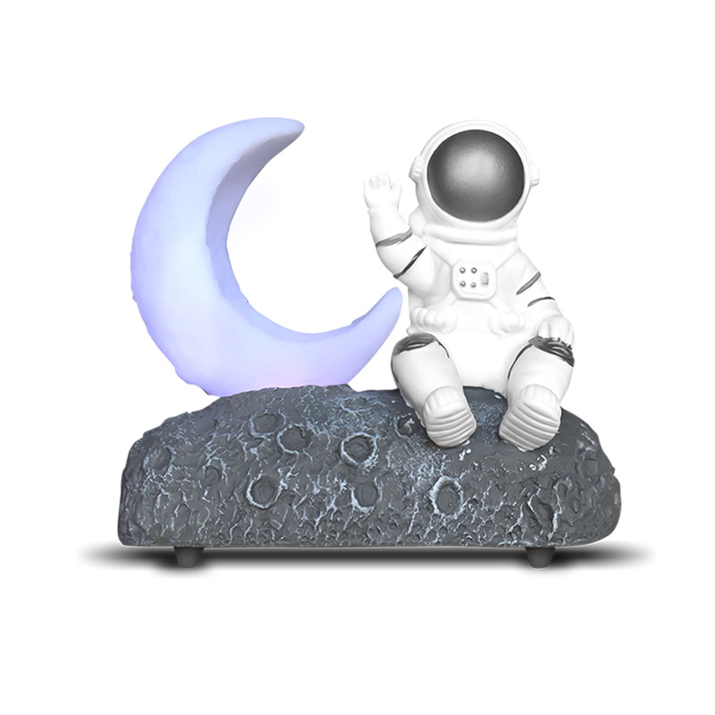 Moon lamp astronaut Bluetooth speaker new gift cartoon birthday gift ornament audio Y-589