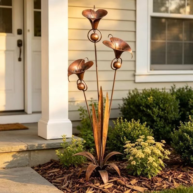 Outdoor Flame Red Three Calla Lily Ground Insert Outdoor Courtyard Decorative Vintage Wind Chime Iron Art