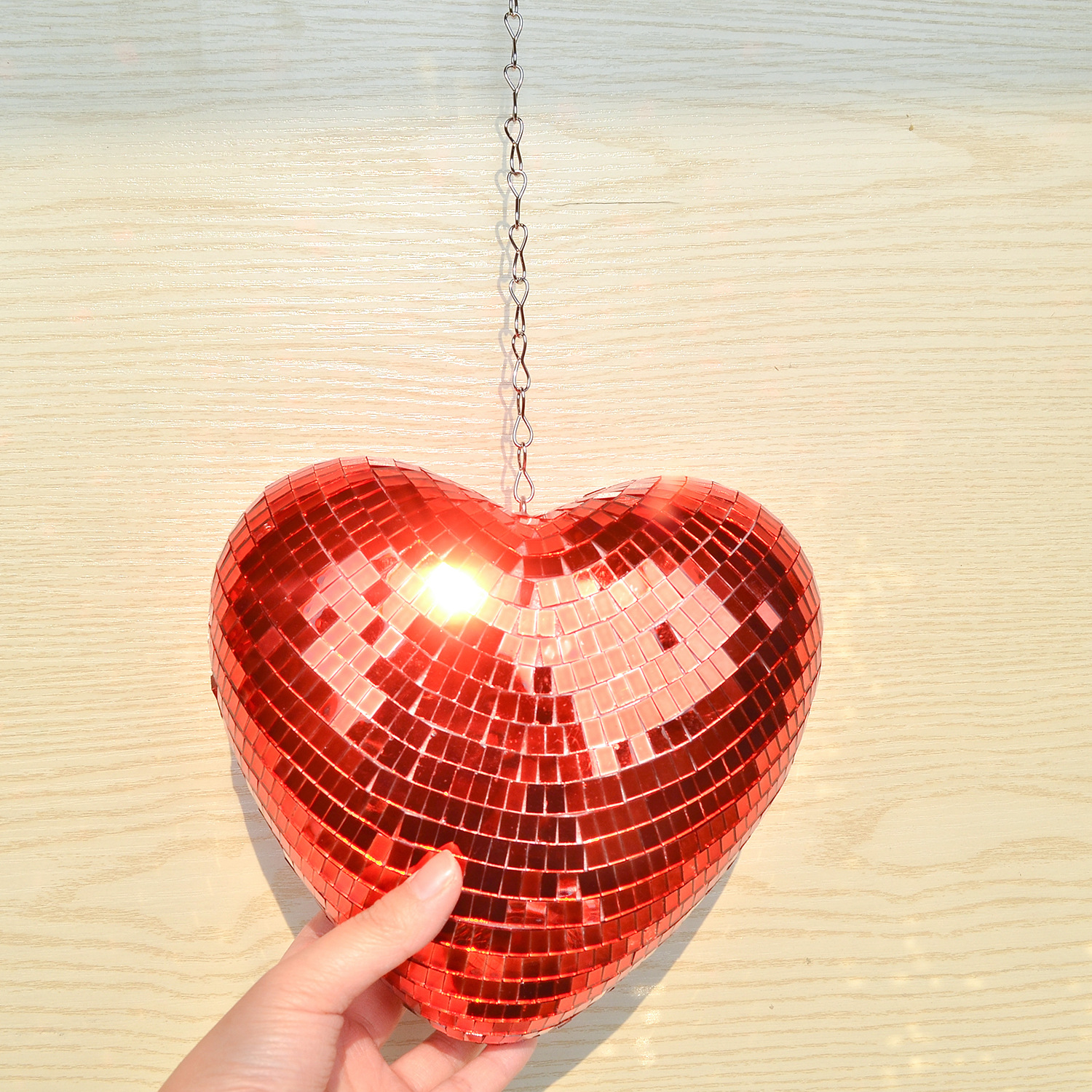 Love Heart Disco Ball Mirror Disco Ball Heart Reflective Atmosphere Decoration Party Pendant with Chain