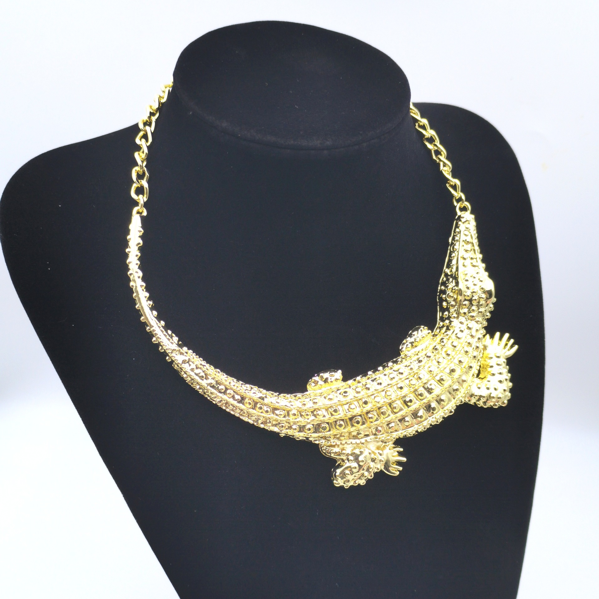 New gold crocodile necklace exaggerated ornament