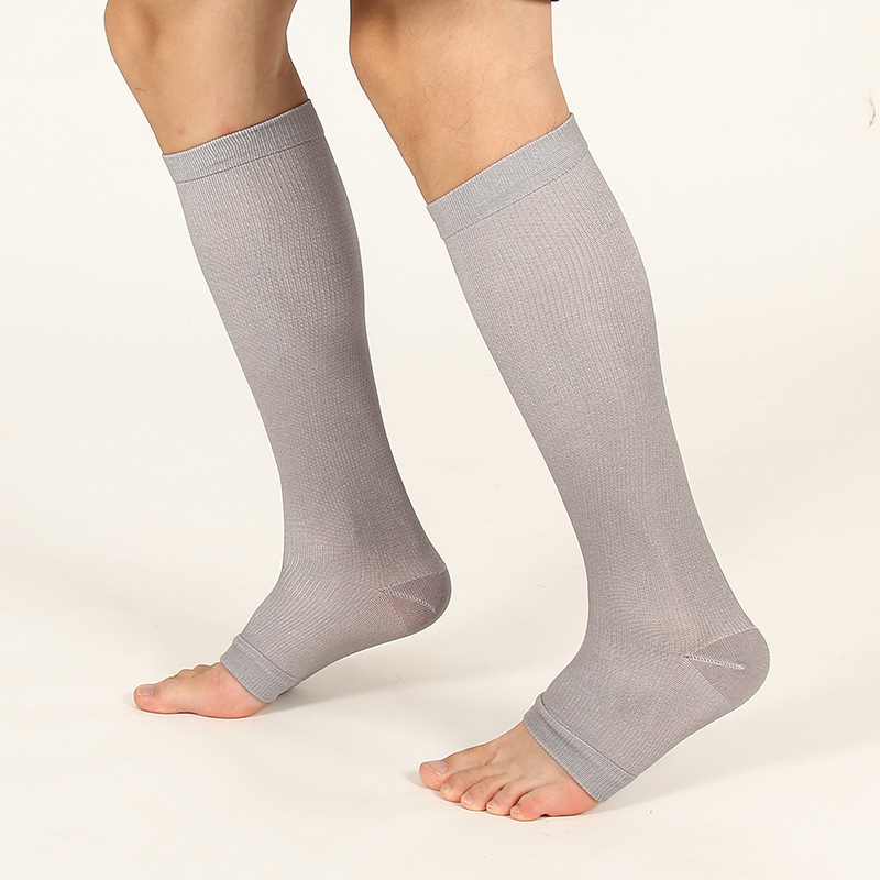 Socks, men's spring new solid color mid-calf socks, jacquard breathable sports socks, casual nylon socks, outdoor pressure men's socks