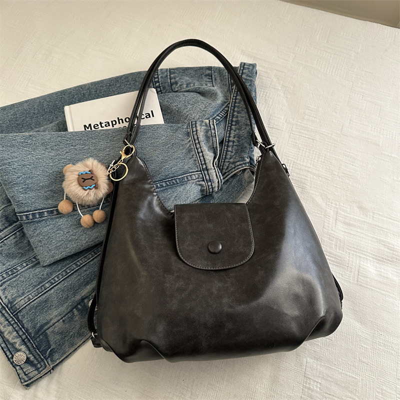 Autumn winter new large capacity shoulder bag 2026 casual new student class tote bag