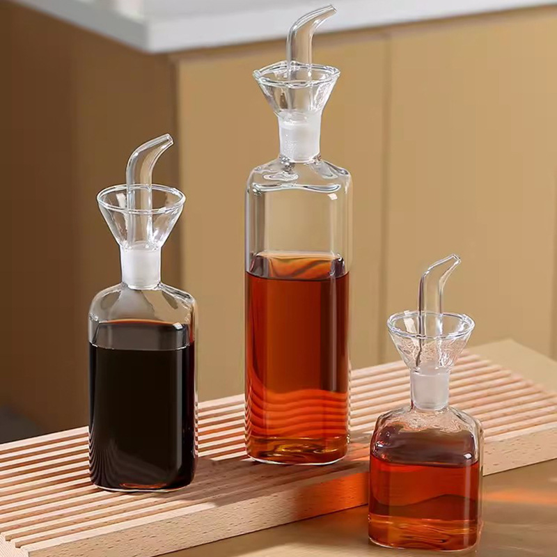 Glass soy sauce bottle, household kitchen seasoning bottle, vinegar sesame oil bottle, glass vinegar pot, raw soy sauce cooking wine dispensing bottle