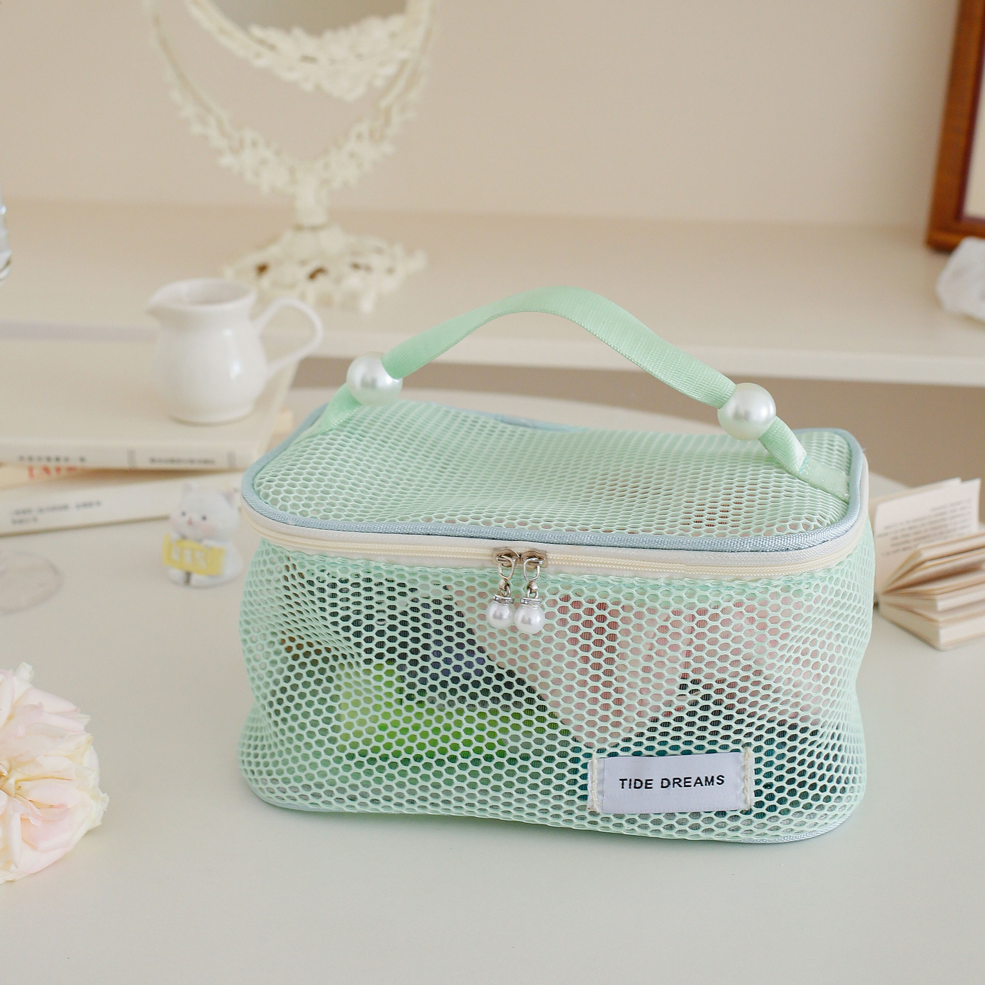 Mesh Quick-Dry Travel Bag Portable Cosmetic Bag Storage Bag for Clothes and Cosmetics