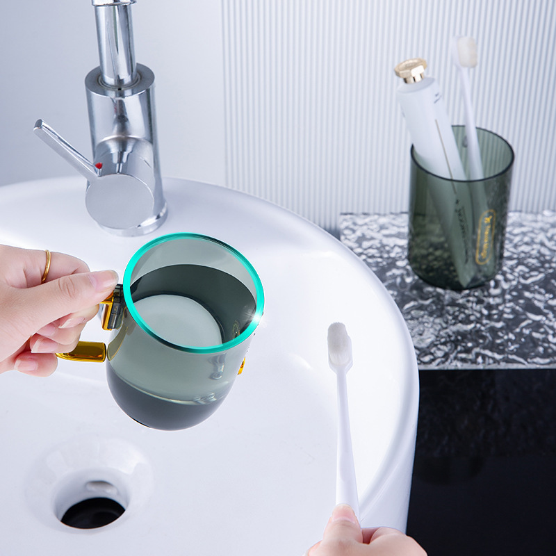 Luxury transparent travel toothbrush cup mouthwash cup toothbrush cup toothbrush set portable storage cup
