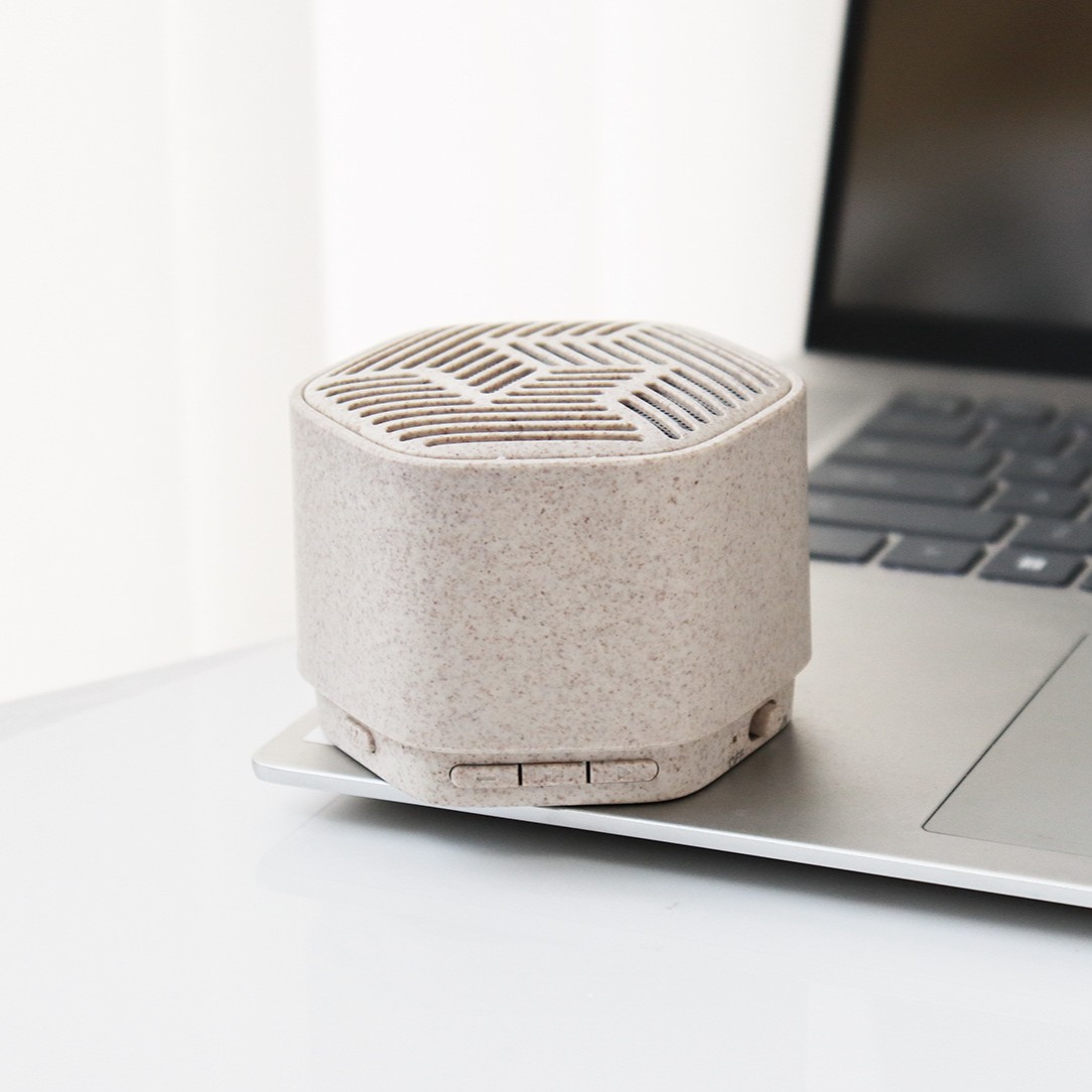 Private mold gift Bluetooth speaker, bamboo wood eco-friendly wheat straw fabric small audio, wireless mini portable subwoofer