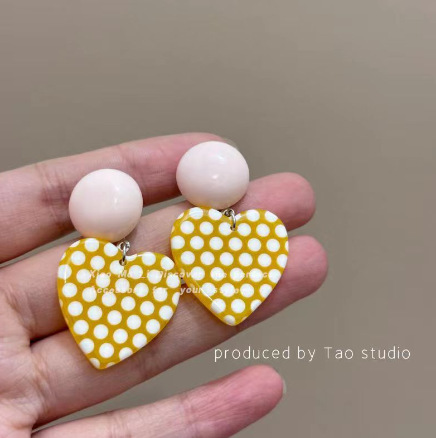 2025 new resort style sunflower earrings women exaggerated handmade woven ear accessories ear cuffs no ear hole earrings